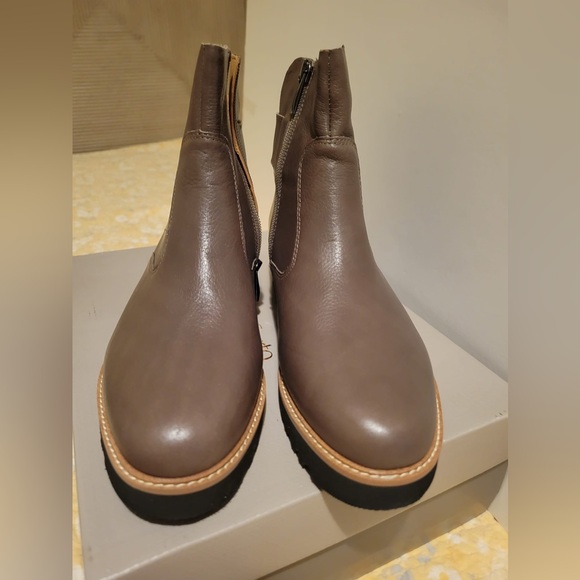 BRAND NEW Womens Franco Sarto Chevelle Zip Up Ankle Boots - Picture 10 of 12